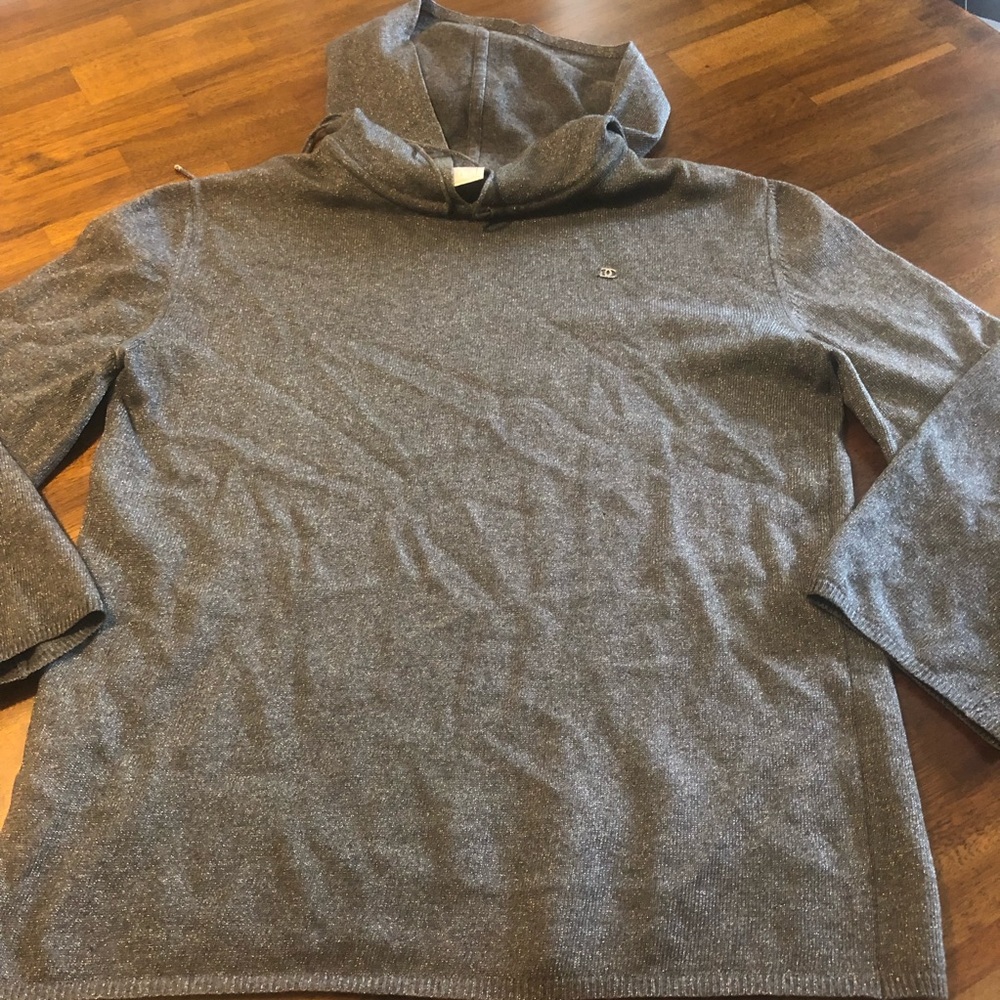 Pre-loved Chanel sparkly gray hoodie in size 44!